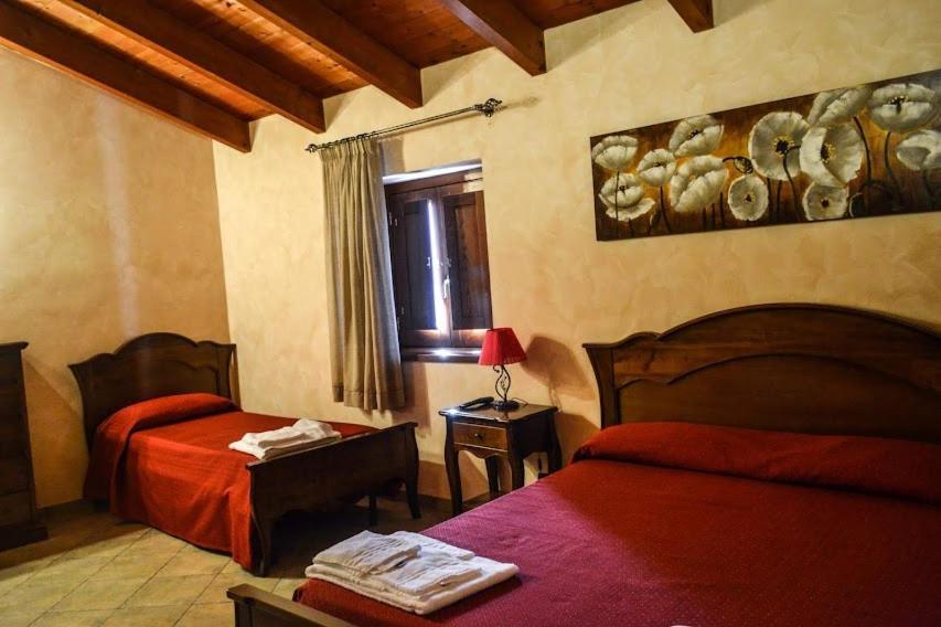 Agriturismo U' Casinu Da Scala กัมโปรา ซาน โจวานนี ภายนอก รูปภาพ