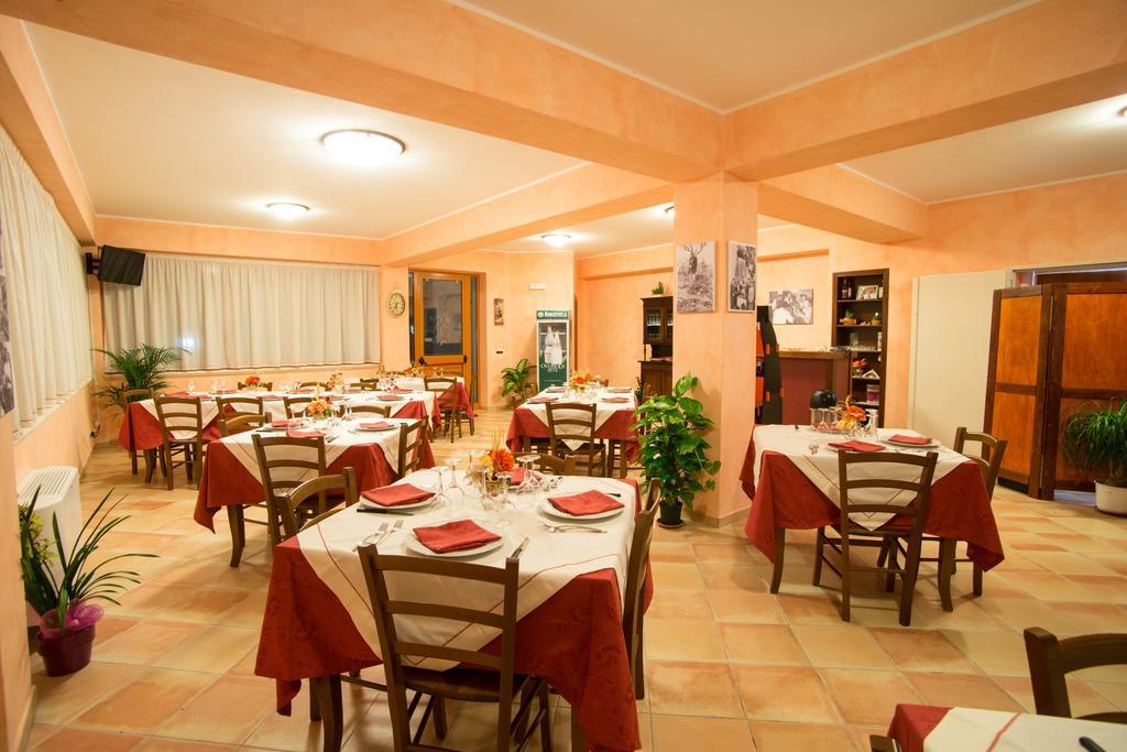 Agriturismo U' Casinu Da Scala กัมโปรา ซาน โจวานนี ภายนอก รูปภาพ